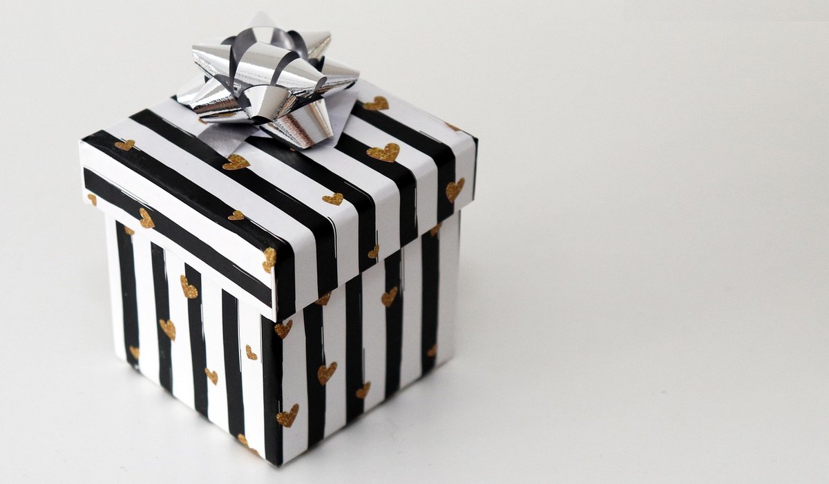 Festive Stocking Fillers for Girls Who Love Crafts